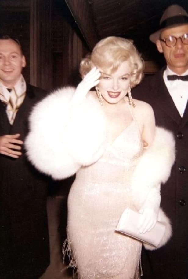 Marilyn Monroe Worn Long Leather Gloves - Worn to Some Like It Hot Premiere 1959