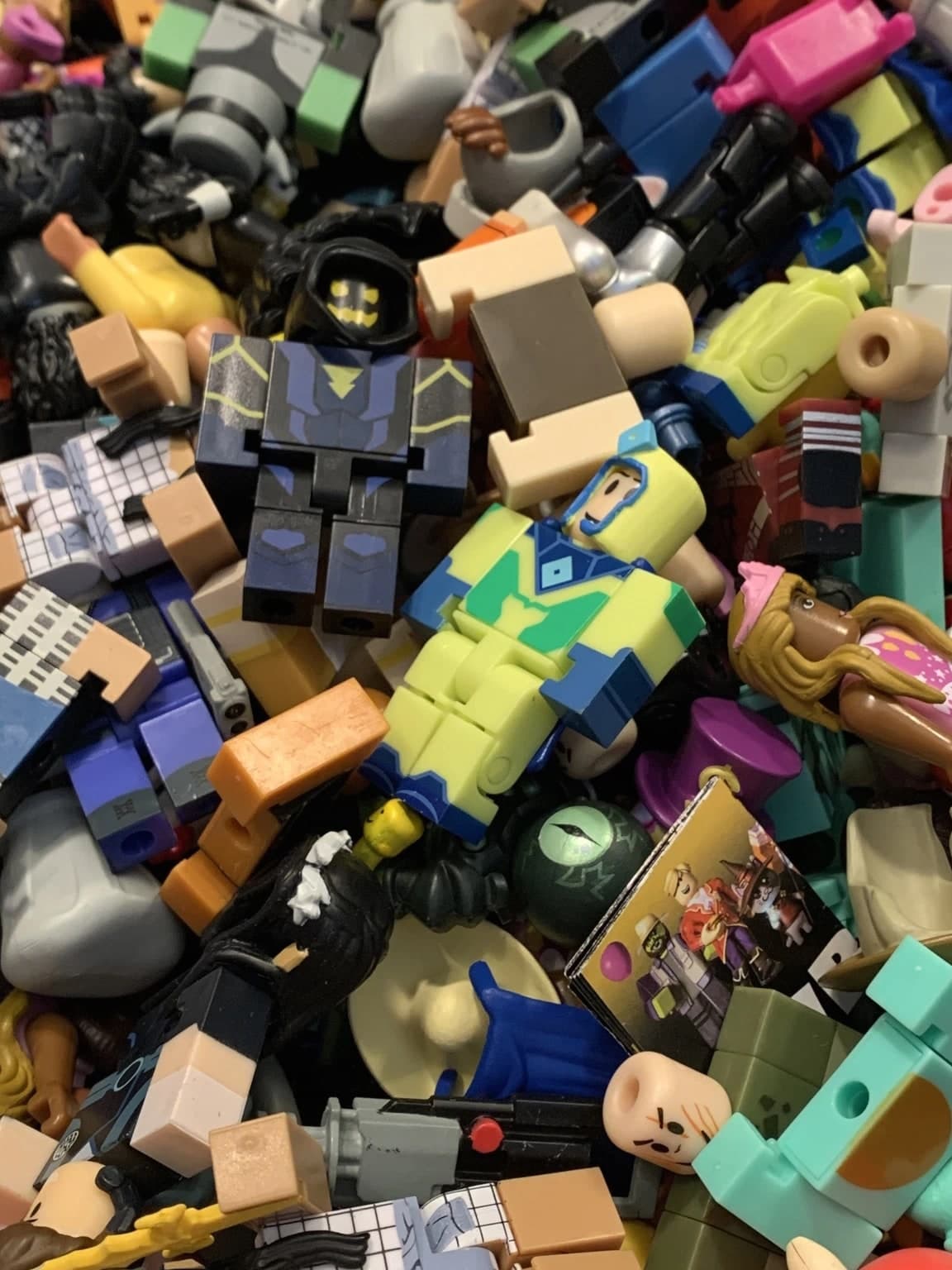 ROBLOX Toys Action Figures Lot Of 10 Figure Pack with Accessories