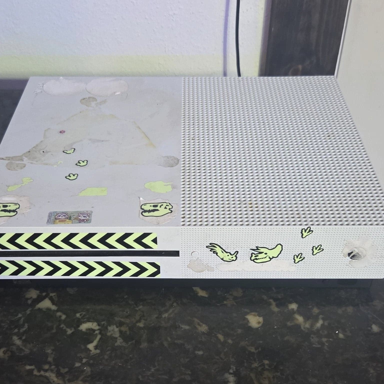 Microsoft Xbox One S White Home Console - HDMI USB-A IR Out Optical Ethernet