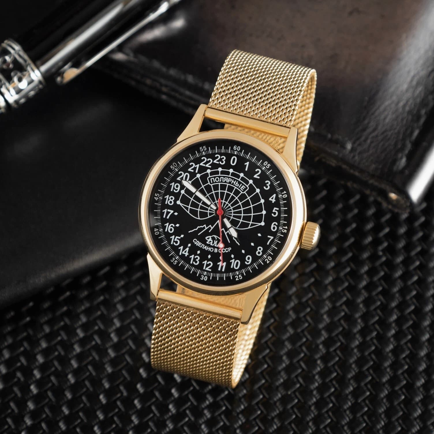 RAKETA 24 POLAR 40mm - Historical Vintage Soviet Men's Wristwatch (MECHANICAL)