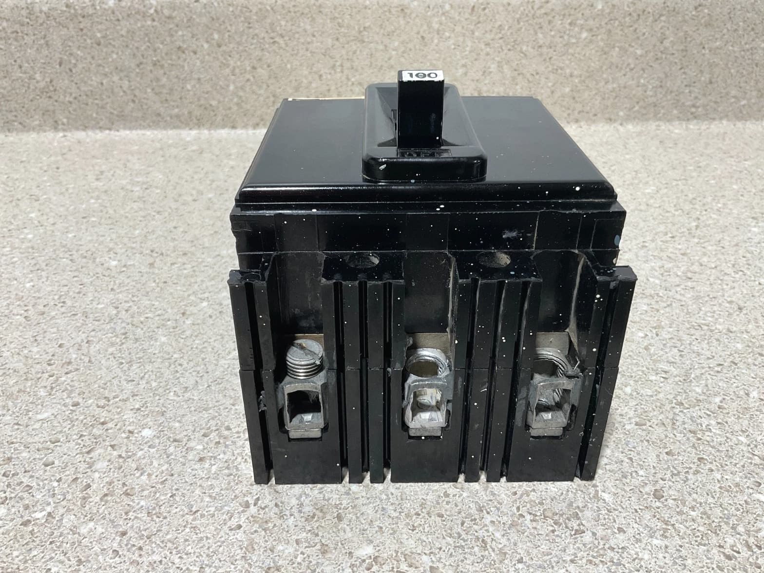 Und. Lab Inc EH34020 Component