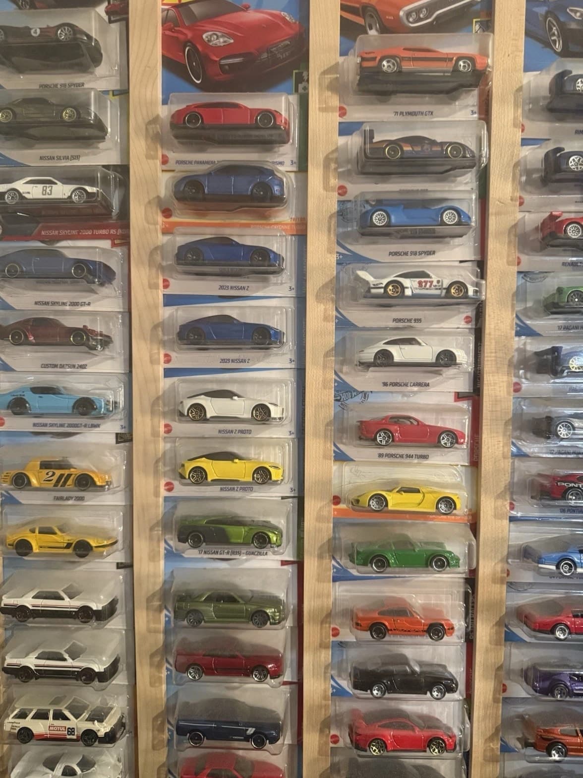 Random Hot Wheels Diecast Car 1:64 - Lot of 20 Random Sealed Items