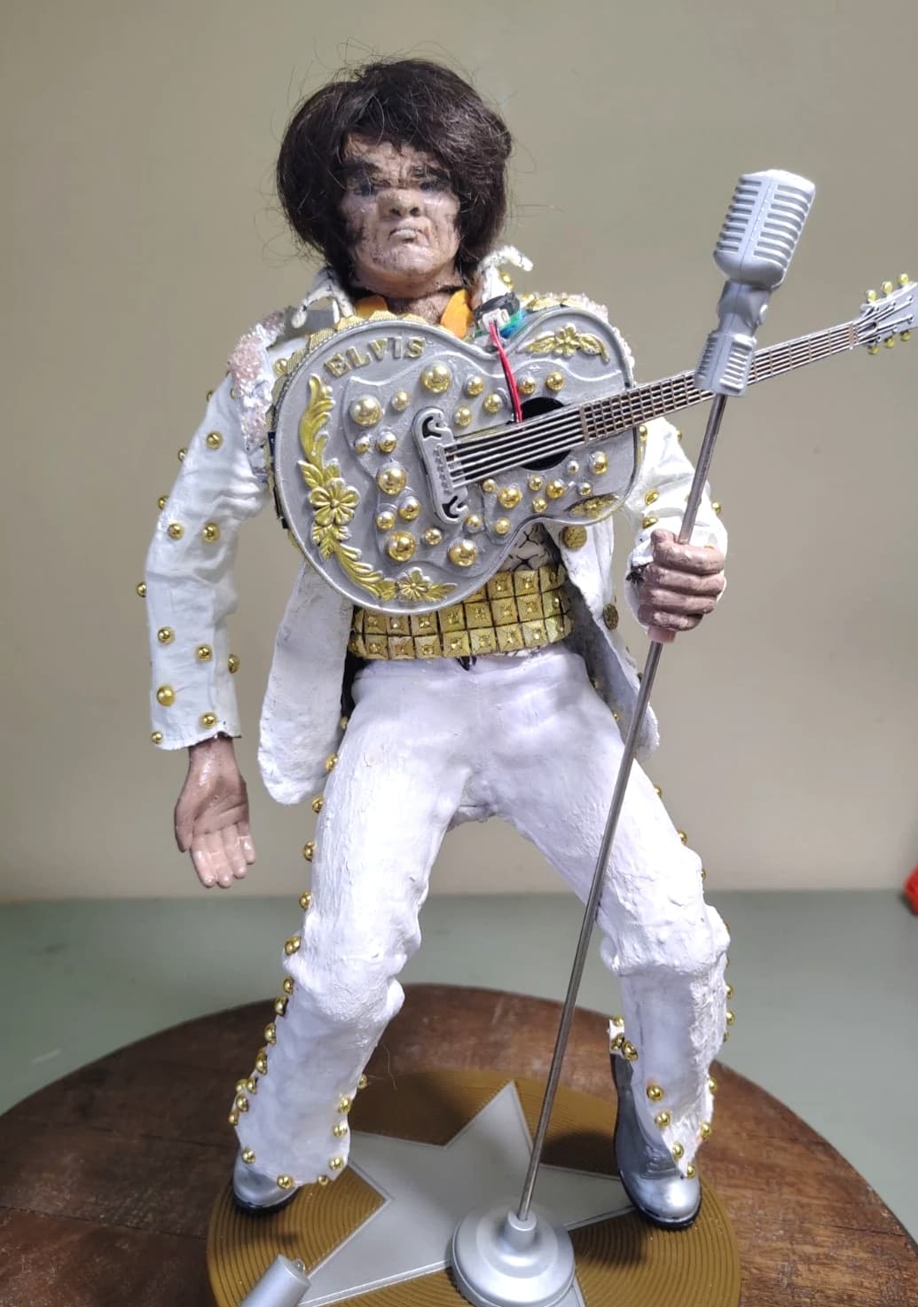 THE ORVILLE TV Show BORTUS Alien as Elvis Handcrafted Action Figure - Sound and Motion